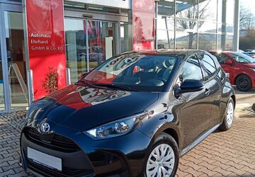 Toyota Yaris 54.605 km 17.490 &euro; Brensbach 64395