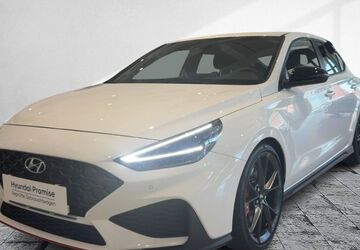 Hyundai i30 3.818 km 37.490 &euro; Frankfurt 60314