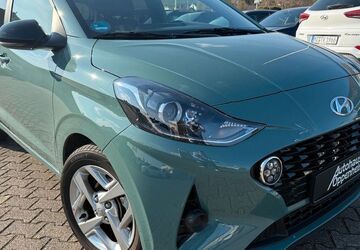 Hyundai i10 30.850 km 14.590 &euro; Oppenheim 55276