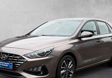 Hyundai i30 65.250 km 18.340 &euro; Rüsselsheim 65428