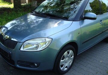 Skoda Fabia 74.500 km 7.500 &euro; Lorsch 64653