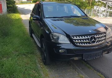 Mercedes-Benz ML 320 249.800 km 9.899 &euro; Bensheim 64625