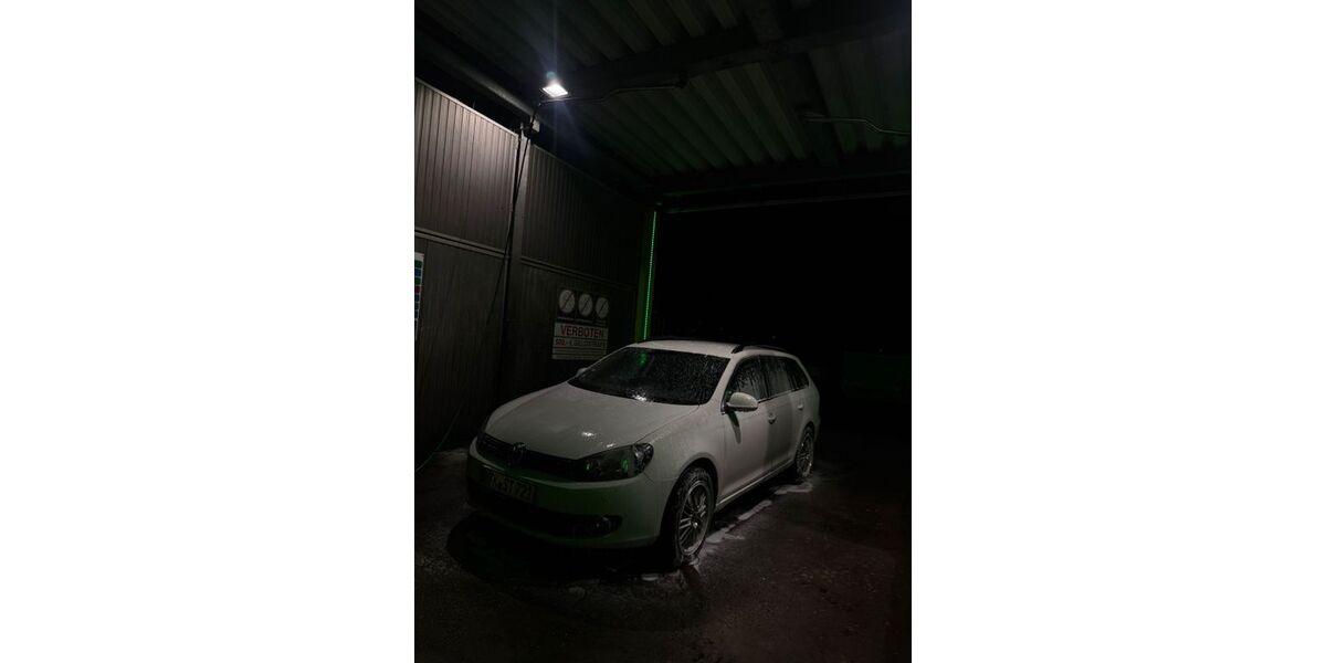 VW Golf 215.000 km 5.999 &euro; Flörsheim 65439