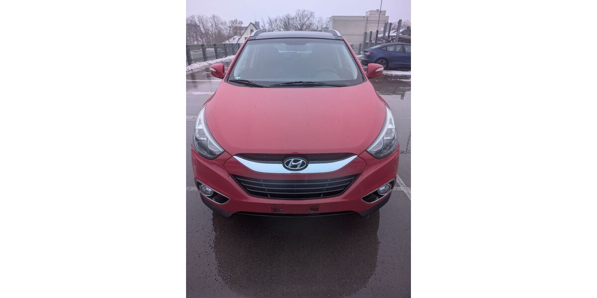 Hyundai ix35 80.000 km 12.300 &euro; Dreieich 63303