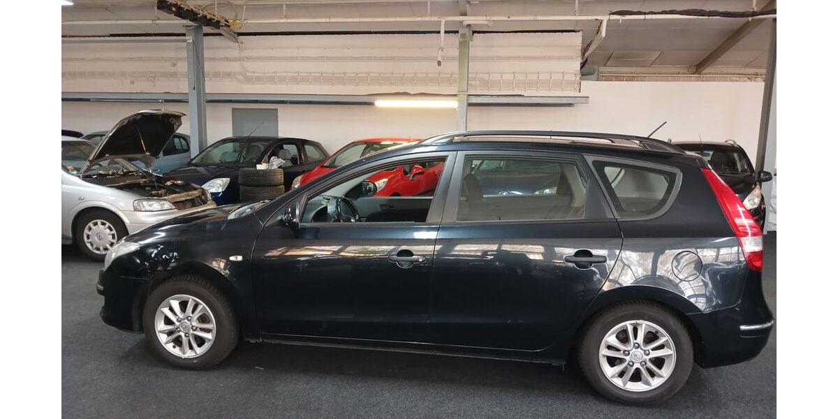 Hyundai i30 126.000 km 4.900 &euro; Rüsselsheim 65428