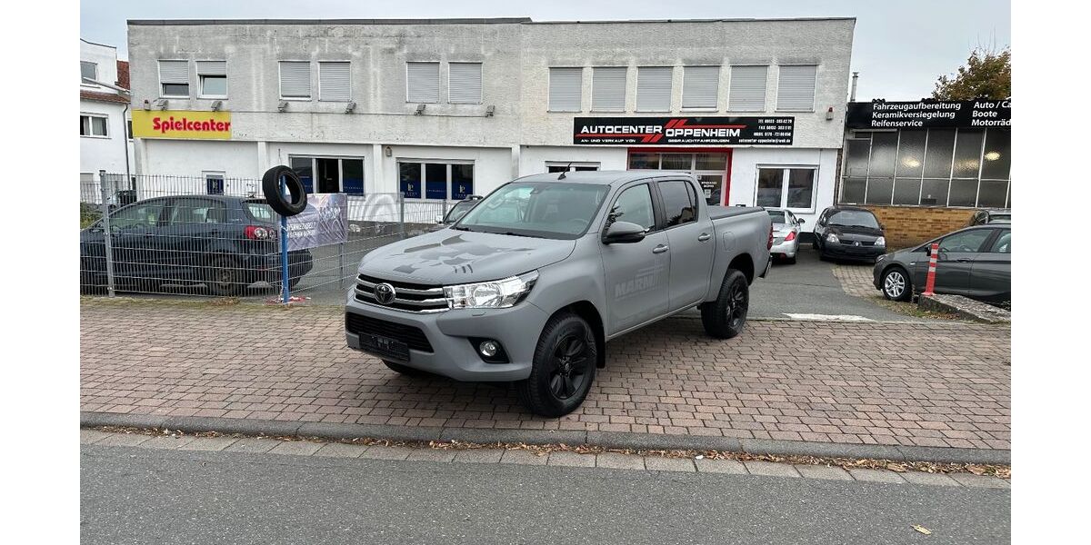 Toyota Hilux 157.000 km 29.900 &euro; Oppenheim 55276