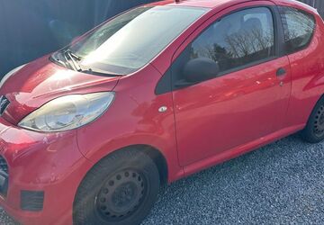 Peugeot 107 199.999 km 598 &euro; Rüsselsheim 65428