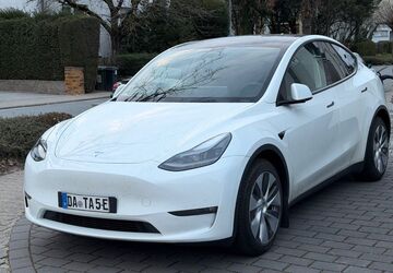 Tesla Model Y 58.000 km 34.850 &euro; Bickenbach 64404