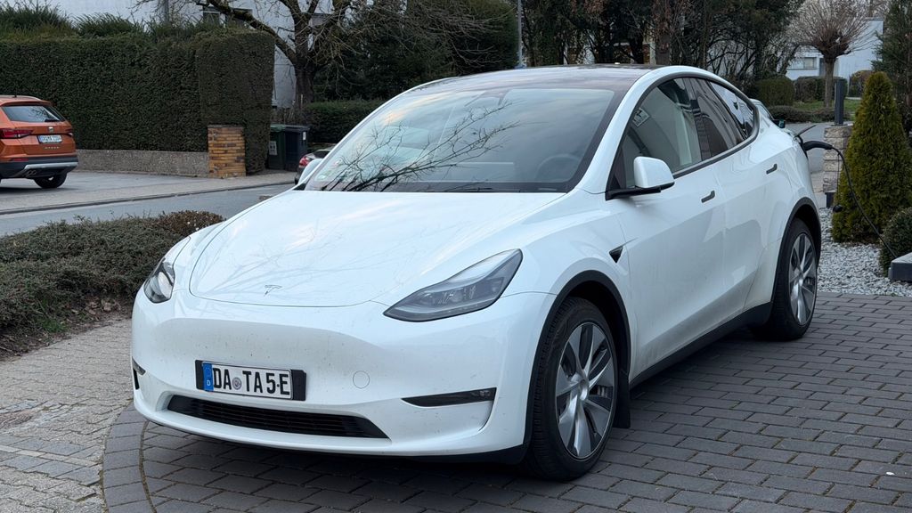 Tesla Model Y 58.000 km 34.850 &euro; Bickenbach 64404