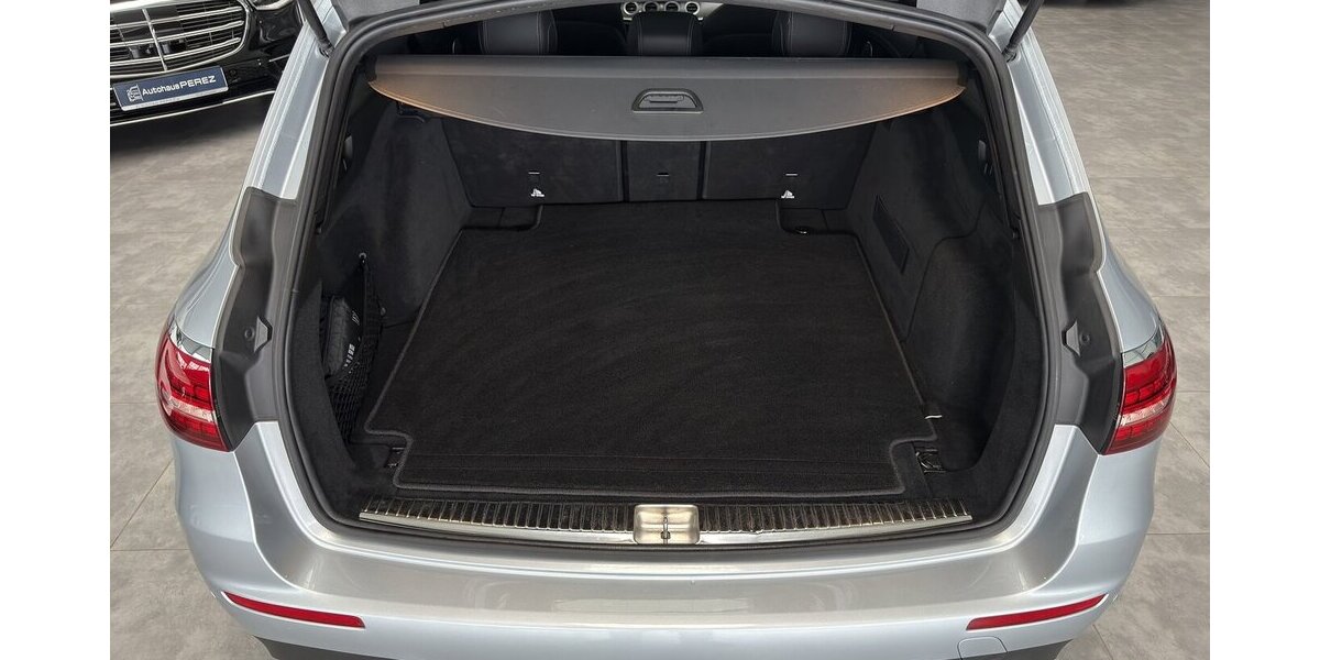 Mercedes-Benz E 220 T d AMG AHK-KAMERA-SCHIEBEDACH-CARPLAY-LED 72.980 km 38.890 &euro; Groß-Umstadt 64823