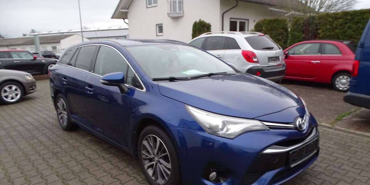 Toyota Avensis 200.000 km 6.890 &euro; Rodgau-Nieder Roden 63110
