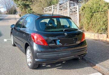 Peugeot 207 190.000 km 1.600 &euro; Mühltal 64367