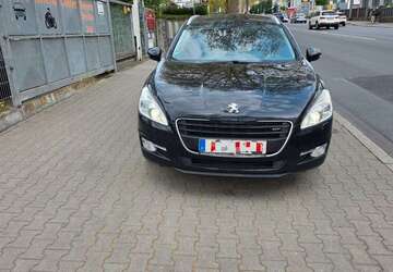Peugeot 508 208.000 km 6.200 &euro; Offenbach 63071