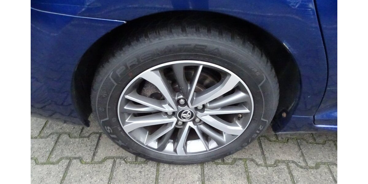 Toyota Avensis 2,0 D Klima, Navi 200.000 km 6.690 &euro; Rodgau 63110