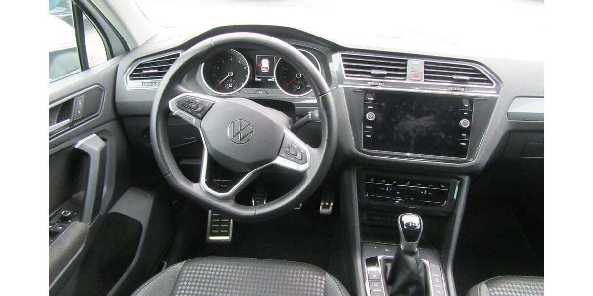 VW Tiguan Active 1.5, NAVI, LED 88.000 km 24.890 &euro; Gernsheim 64579