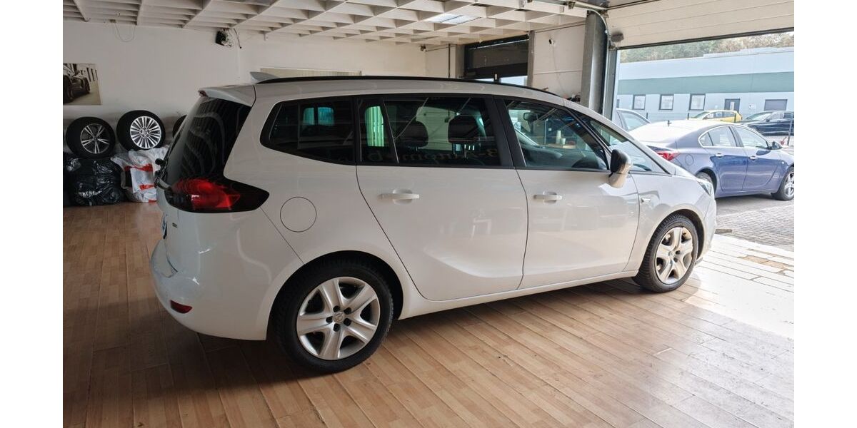 Opel Zafira Tourer 154.000 km 10.999 &euro; Rodgau 63110