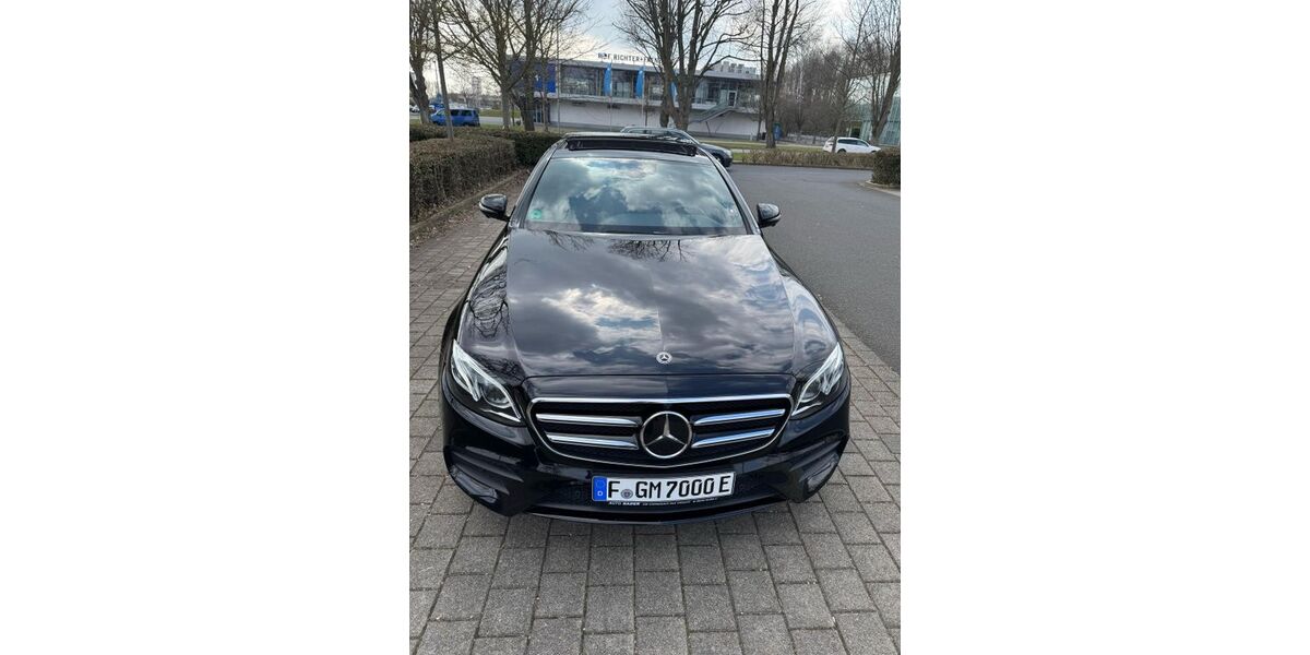 Mercedes-Benz E 300 58.000 km 36.000 &euro; Frankfurt am Main 60431