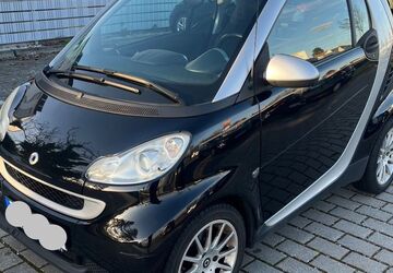 Smart ForTwo 83.000 km 3.900 &euro; Kelsterbach 65451