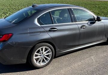 BMW 330 81.700 km 28.500 &euro; Frankfurt am Main 60320