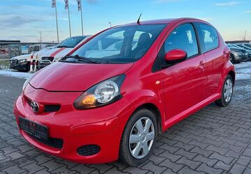 Toyota Aygo (X) 150.000 km 4.199 &euro; Dietzenbach 63128