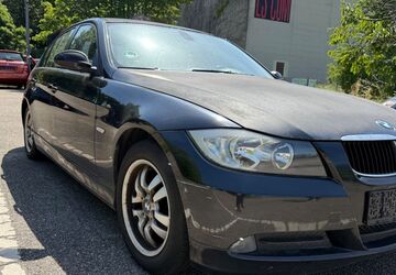 BMW 318 233.000 km 2.900 &euro; Heppenheim 64646