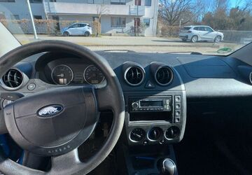 Ford Fiesta 154.000 km 1.800 &euro; Langen 63225