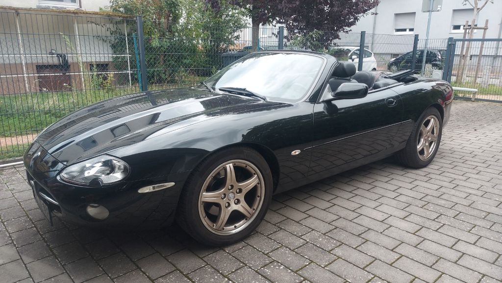 Jaguar XK8 98.105 km 16.500 &euro; Darmstadt 64291