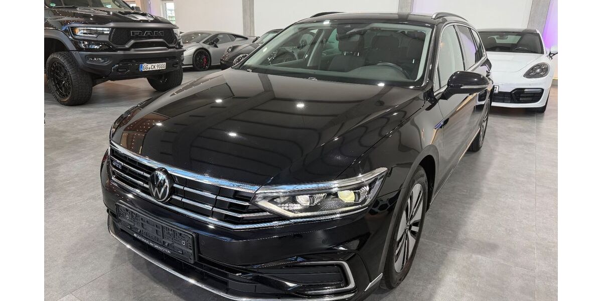 VW Passat Variant 54.632 km 27.550 &euro; Riedstadt 64560