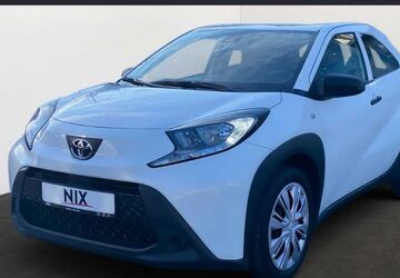 Toyota Aygo (X) 42.332 km 13.490 &euro; Offenbach 63071