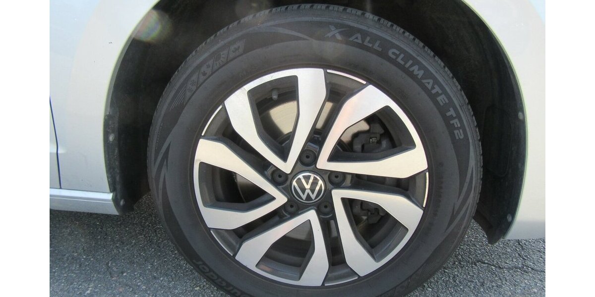 VW Touran Active Start-Stopp 2.0 TDI Autom. 93.000 km 26.990 &euro; Gernsheim 64579