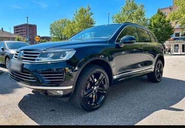VW Touareg 160.000 km 24.800 &euro; Roßdorf 64380