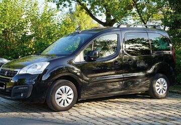Peugeot Partner Tepee 133.000 km 8.799 &euro; Darmstadt 64285