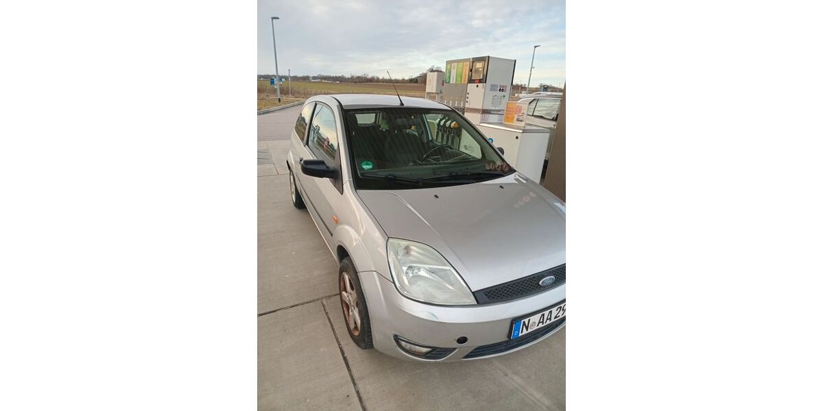 Ford Fiesta 191.000 km 850 &euro; Rődermark 63322
