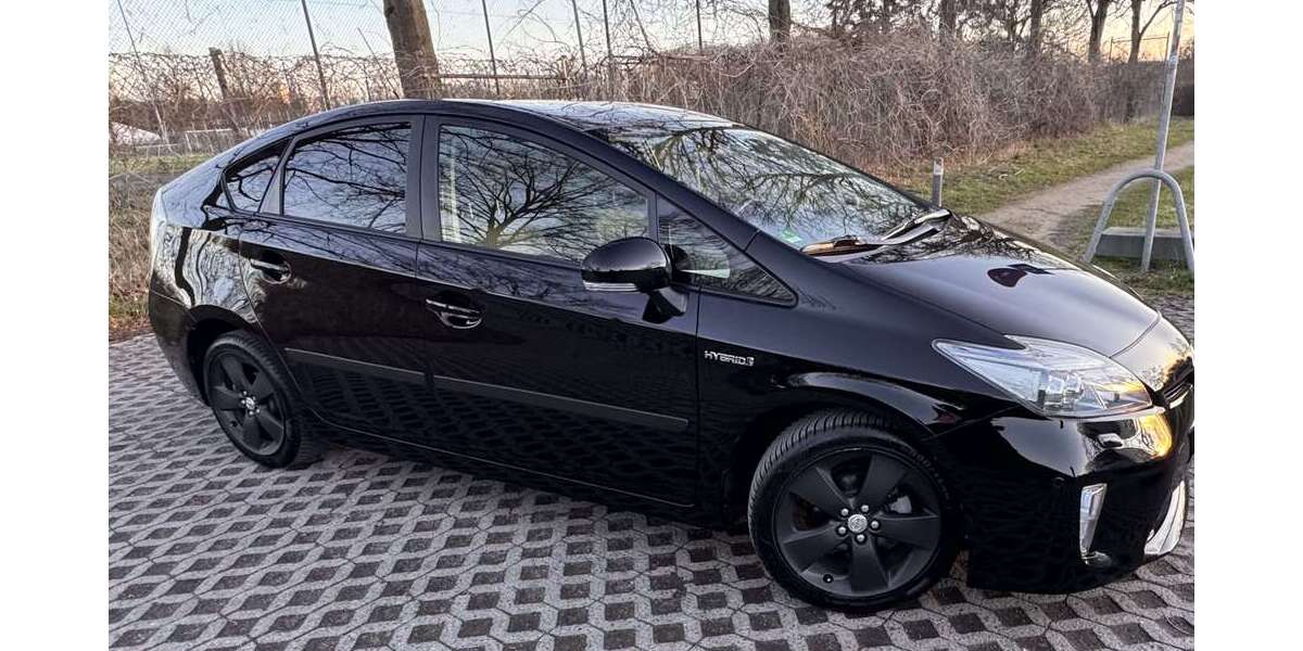 Toyota Prius 136.000 km 10.000 &euro; Frankfurt am Main 60431