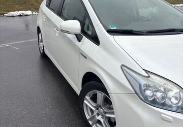 Toyota Prius 161.000 km 8.790 &euro; Dietzenbach 63128