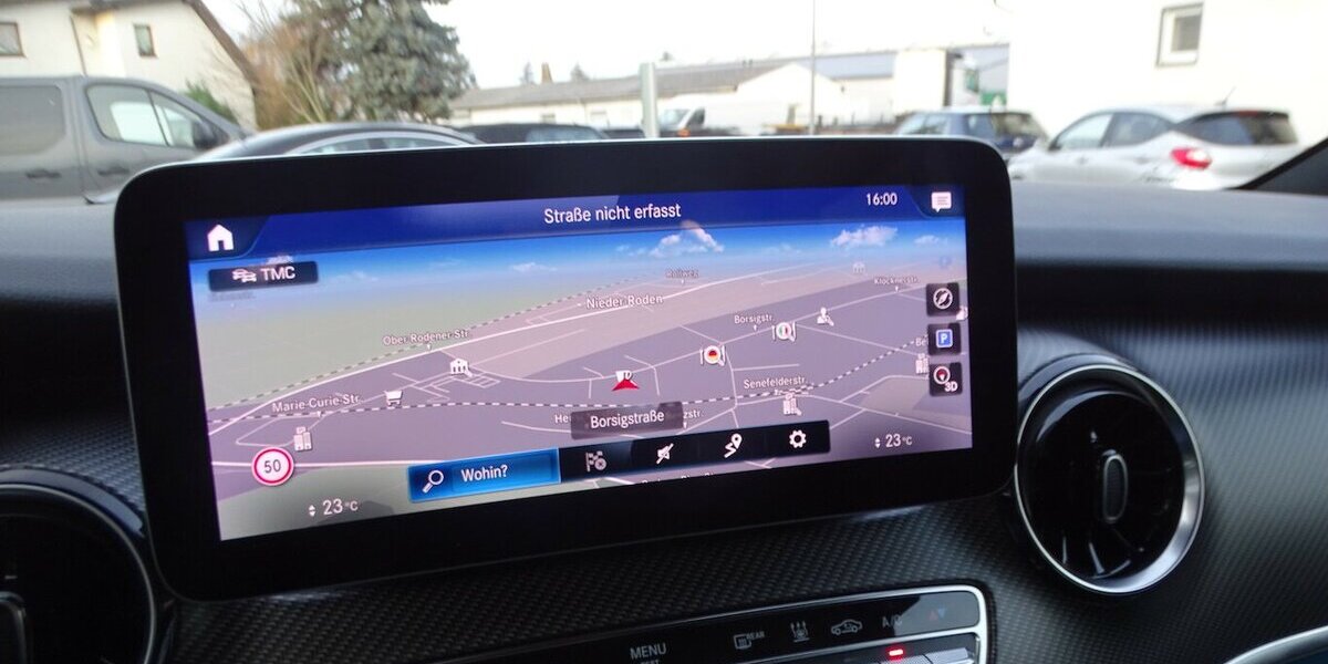 Mercedes-Benz V 300 d 4M lang AVANTGARDE EDITION AMG Line, Stand 61.360 km 59.890 &euro; Rodgau 63110