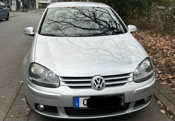 VW Golf 160.241 km 4.700 &euro; Dreieich 63303
