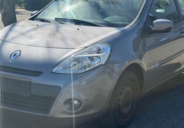 Renault Clio 149.000 km 1.999 &euro; Rüsselsheim 65428