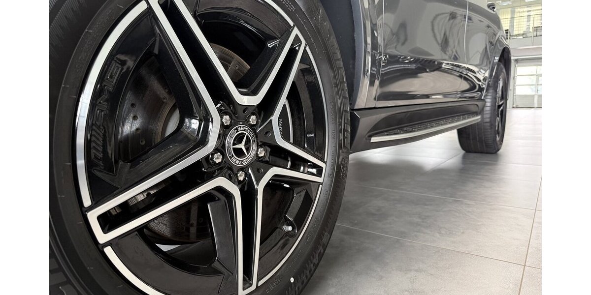 Mercedes-Benz GLE 300 d 4M AMG DISTRON.-STANDHEIZ-AIRMATIC-AHK 13.546 km 84.997 &euro; Groß-Umstadt 64823