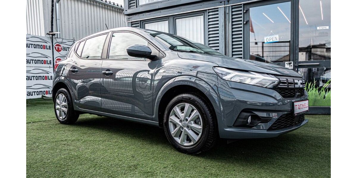 Dacia Sandero 13.340 km 15.499 &euro; Rüsselsheim 65428