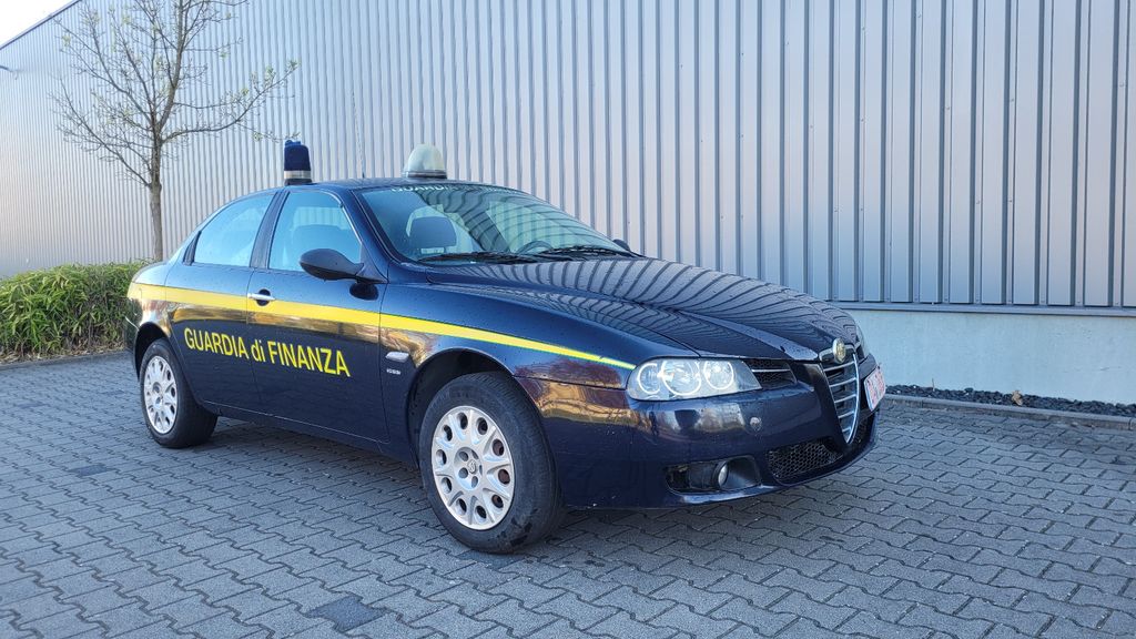 Alfa Romeo 156 87.000 km 9.000 &euro; Darmstadt 64291