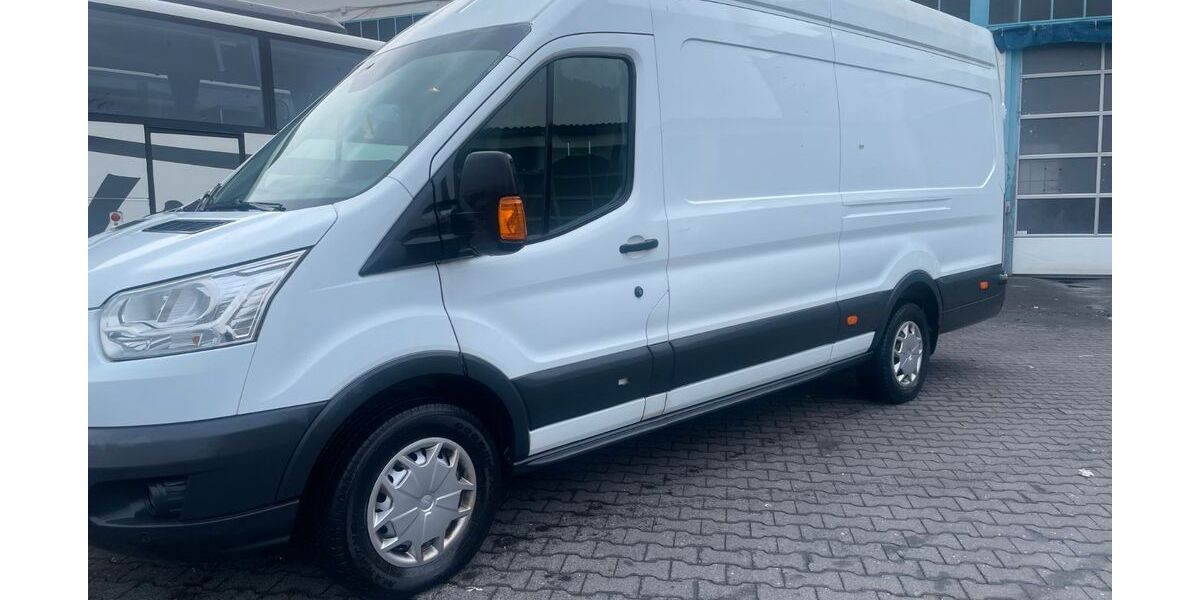 Ford Transit 165.500 km 9.400 &euro; Frankfurt am Main 60486