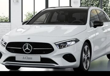 Mercedes-Benz A 180 9.900 km 35.590 &euro; Frankfurt 60488