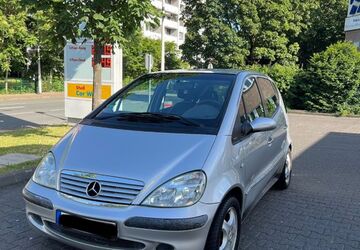 Mercedes-Benz A 160 150.603 km 2.200 &euro; Frankfurt 60326