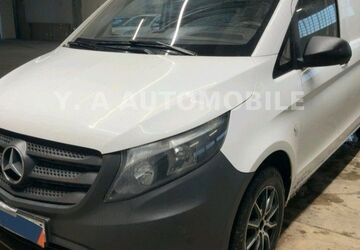Mercedes-Benz Vito 158.589 km 12.950 &euro; Frankfurt am Main 65933