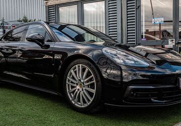 Porsche Panamera 148.750 km 46.499 &euro; Rüsselsheim 65428