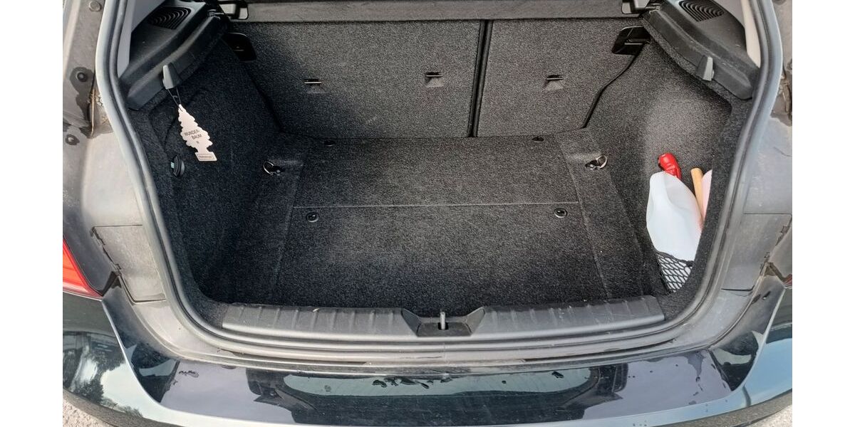 BMW 118 127.066 km 12.400 &euro; Frankfurt am Main 60385