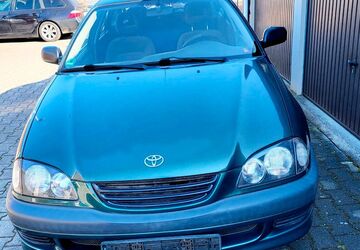 Toyota Avensis 165.340 km 2.700 &euro; Frankfurt am Main 60386