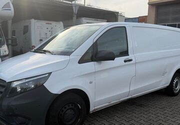 Mercedes-Benz Vito 200.500 km 9.990 &euro; Frankfurt am Main 65933