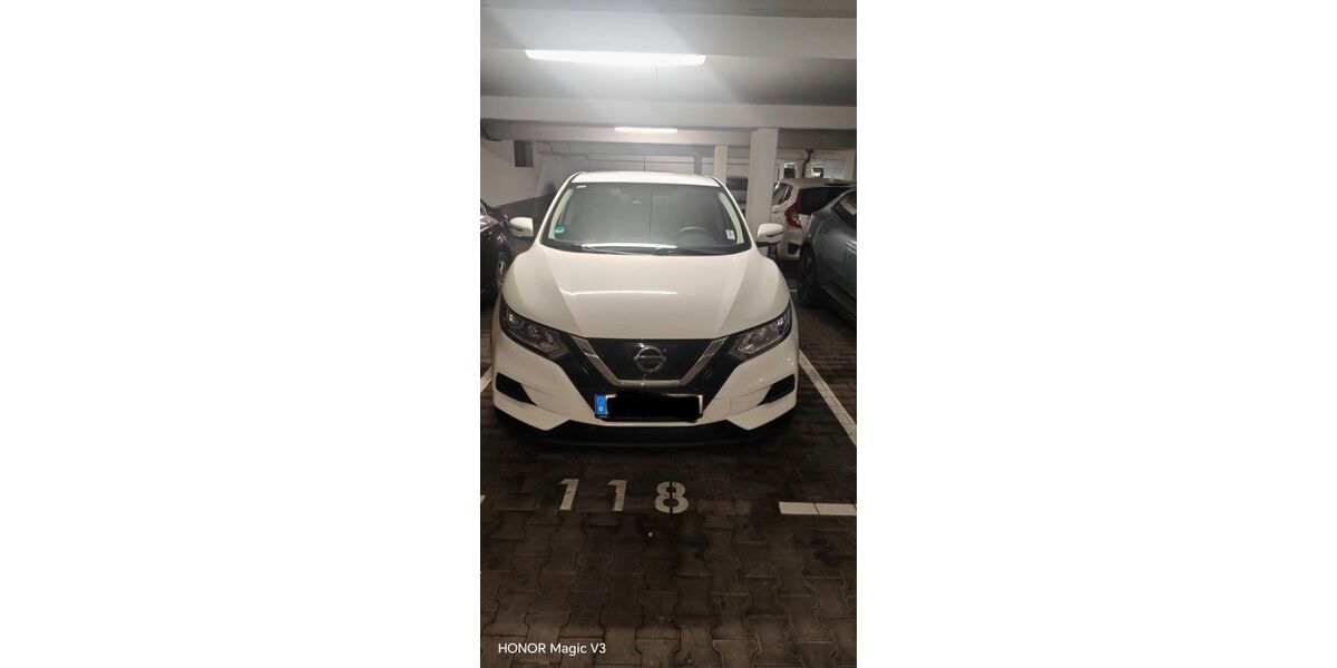 Nissan Qashqai 102.000 km 9.800 &euro; Kelsterbach 65451